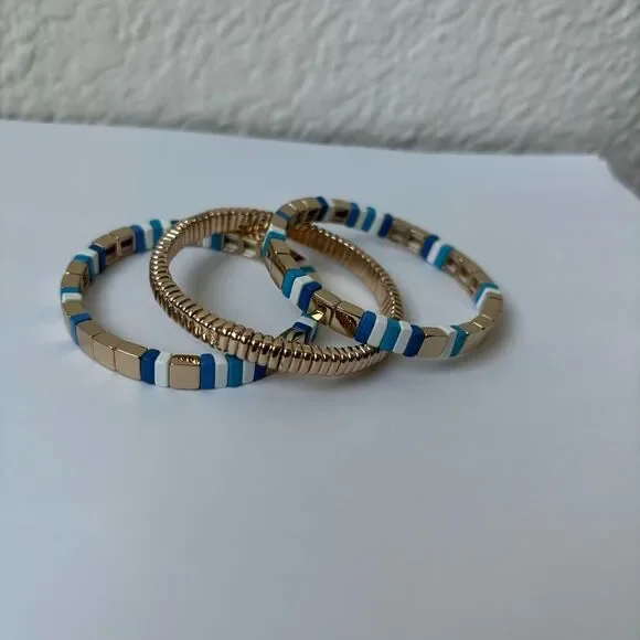 New Roxanne assoulin set of three bracelets - Picture 4 of 7
